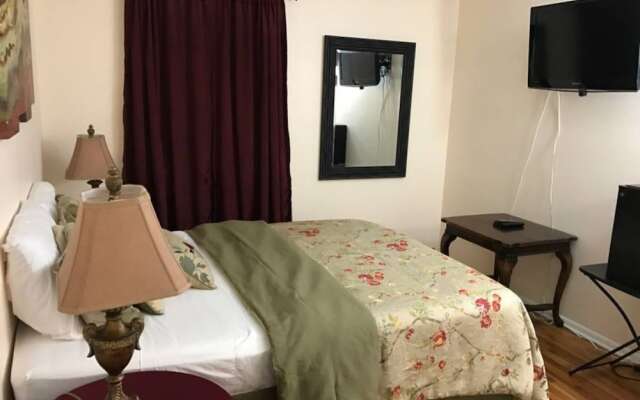 Private Room 2 - Near NYC, EWR & Outlet Mall