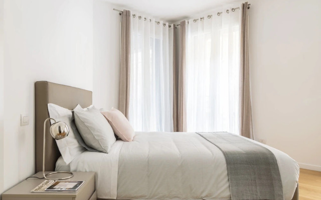 Altido Sunny 1-Bed Flat With/ Balcony
