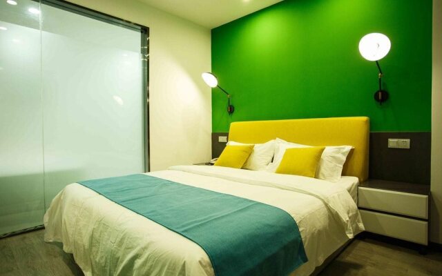 Yoghourt Hotel