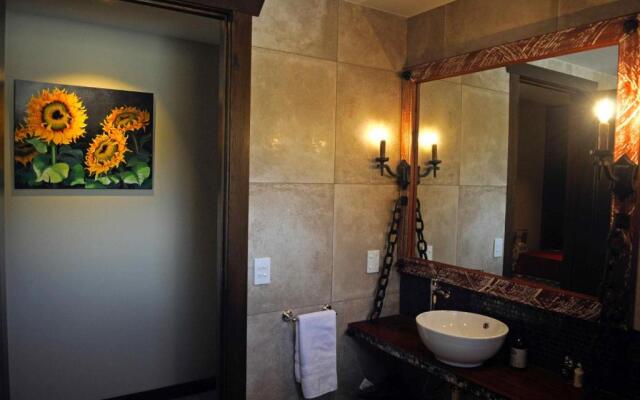 HawkRidge Alpine Suite
