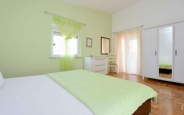 Lovely Villa in Vir With Swimming Pool