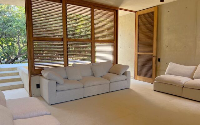 Casa Ohana by Lumina