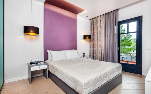 Atrium Hotel