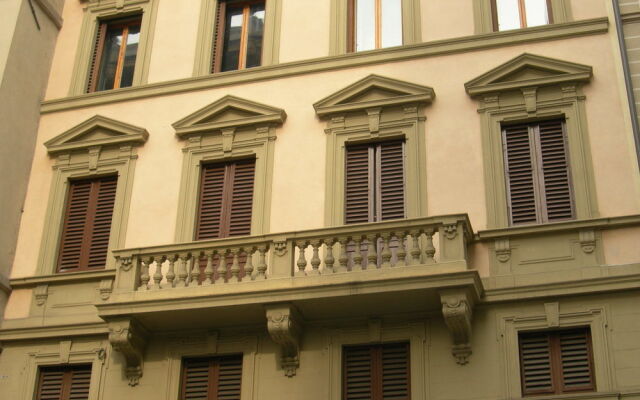 Firenze Apartments
