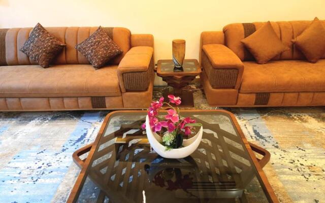 Grand Orchid Hotel Apartment