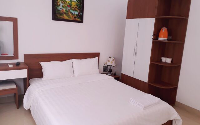 Moonlight Beach Hotel