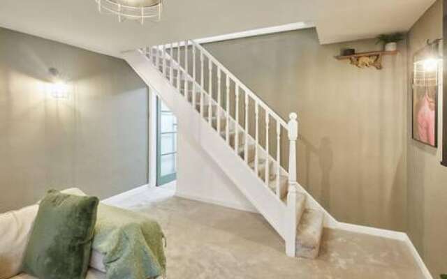 Host Stay Bentley Wynd