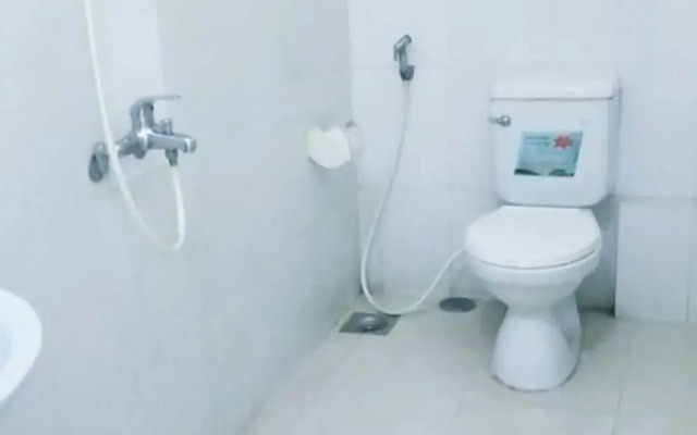 Hung Binh Hotel