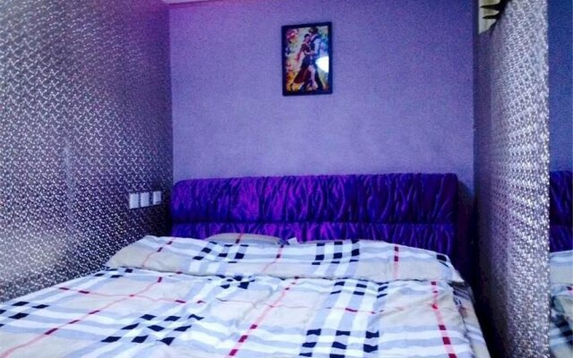 Jinan Tata Qinglv Hotel