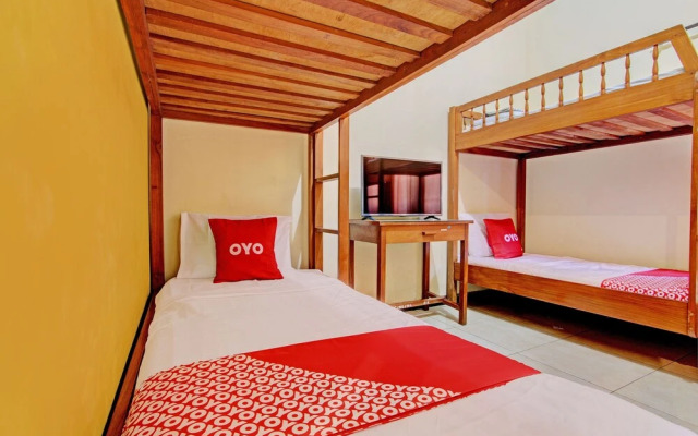 Hotel O Mtc Bunk Bed