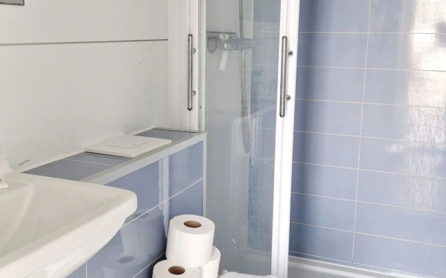 Water Lodge in Naarden With Marina Views