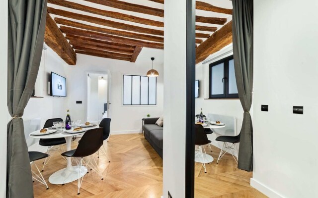 Stylish Apartment in the Heart of Paris