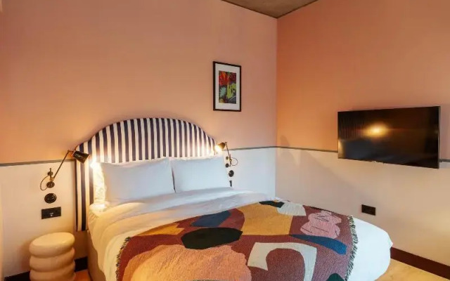 room2 Chiswick