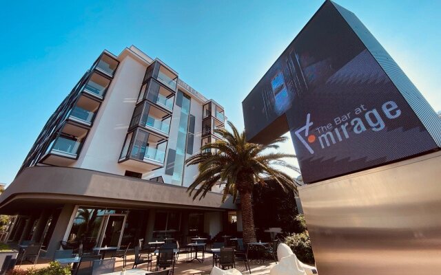 Lake Front Hotel Mirage