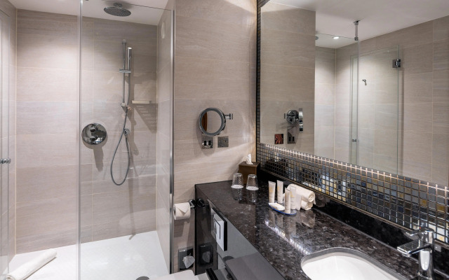 Crowne Plaza London Heathrow T4 by IHG