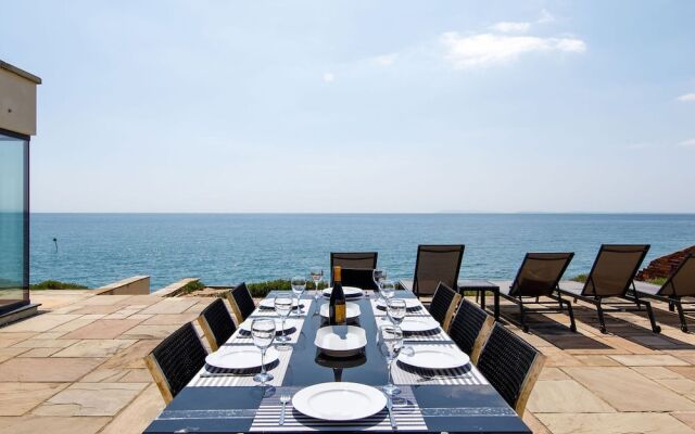 The Sea House - Ultimate Seafront Living Sunsets