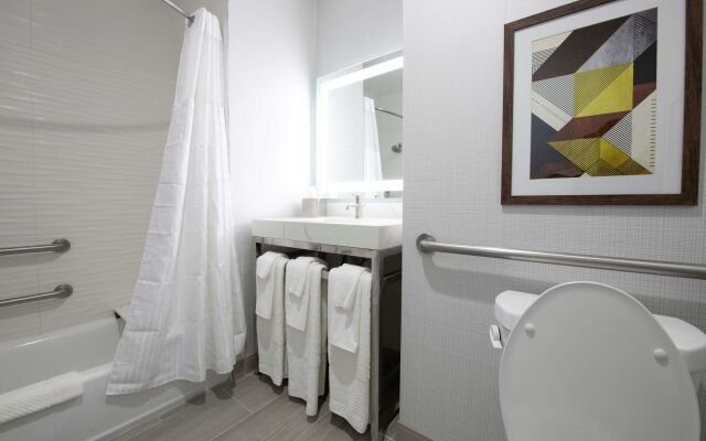 DoubleTree by Hilton Sulphur Lake Charles