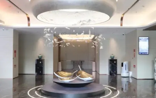 Manard International   Hotel