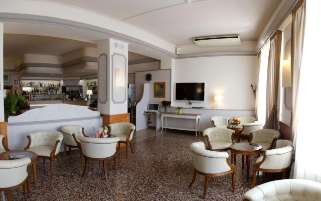 Hotel Regina