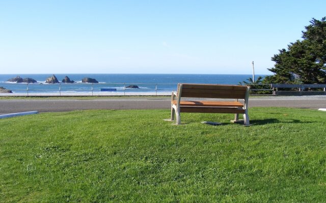 Sunset Oceanfront Lodging