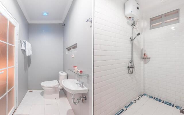 Super OYO Capital O 371 Kwitang Guest House