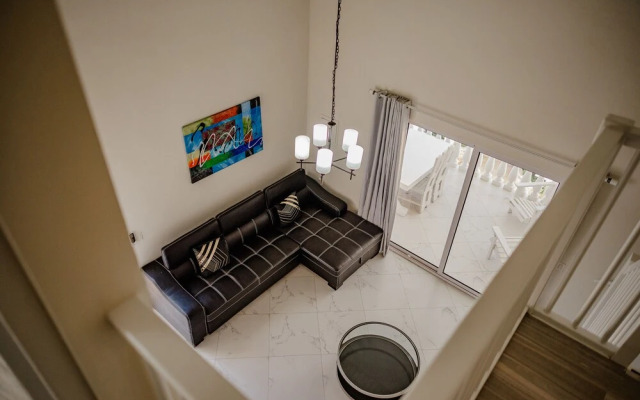 Wonderful 2-bedroom Apartment 2 km From Eagle Beach