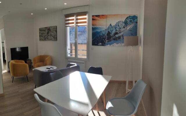 Joli appartement rénové avec terrasse