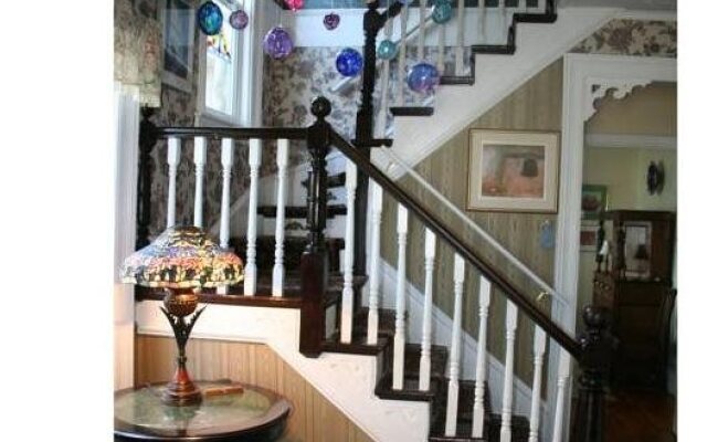 A Boat to Sea Bed & Breakfast