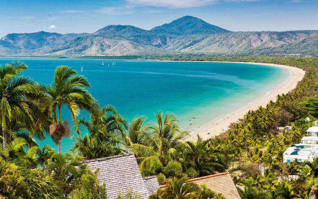 Bay Villas Resort