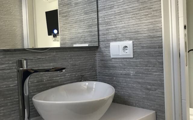 Stay at Home Madrid Apartments VII