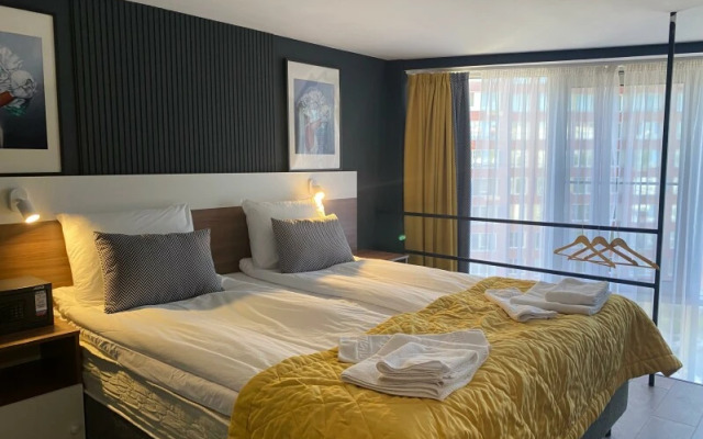 Демократ на Краснопутиловской