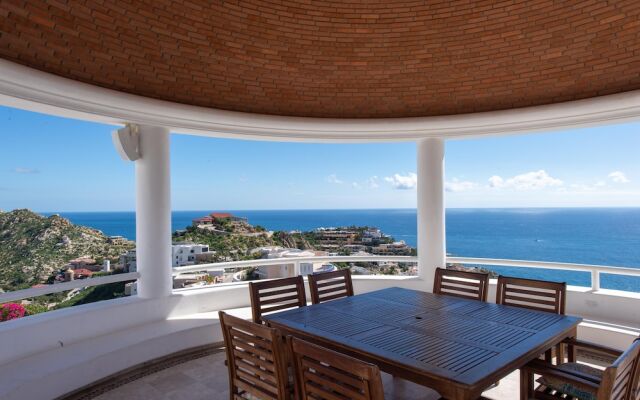 Elegant 6 Bedroom Villa With Amazing Ocean Views: Villa Clara Vista