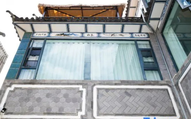 Blue Sea Light Language Homestay – Exterior – Dali