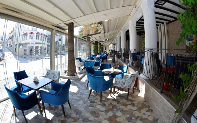 Dome Hotel