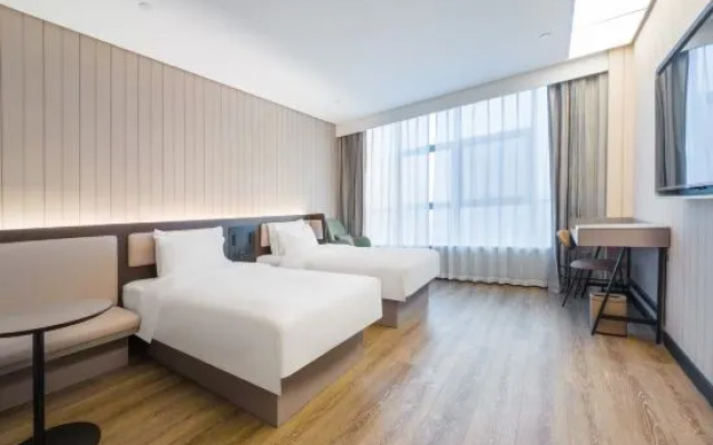 HanTing Hotel (Qingdao West Coast Qingda Affiliated Hospital Binhai College Subway Station)