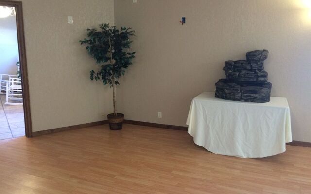 The Country Edge Motel