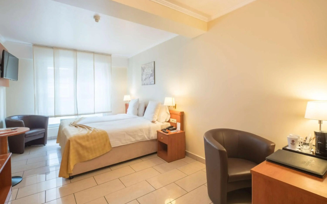 Best Western Plus Grand Hotel Victor Hugo