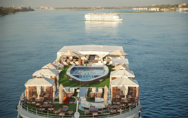Champollion II Nile Cruise