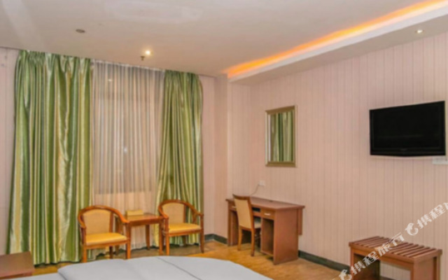 Foshan Yuejun Holiday Hotel