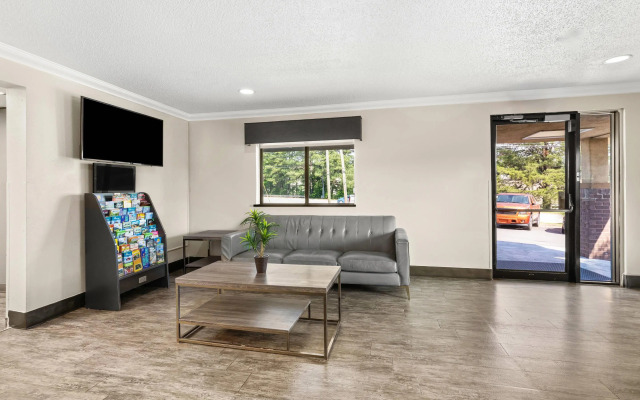 Quality Inn Atlanta Airport - Central