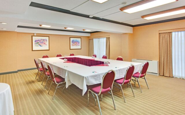 Holiday Inn Peterborough-Waterfront, ON by IHG