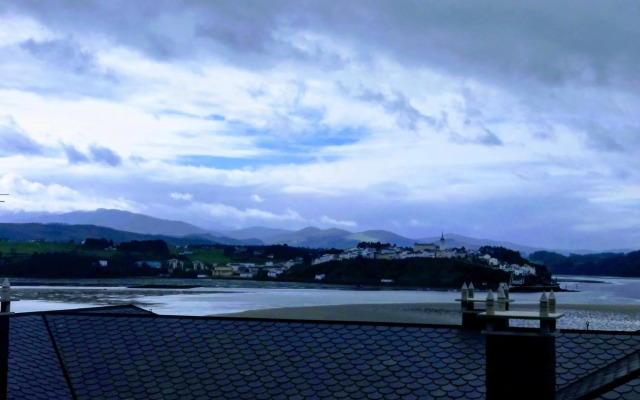 HOLIDAY HOMES Figueras AT