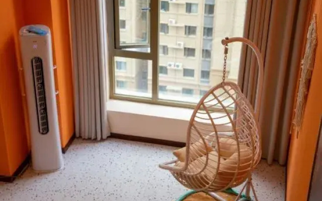 Luoyang Huating Lanshe Homestay (Luoqi Ancient City Branch)