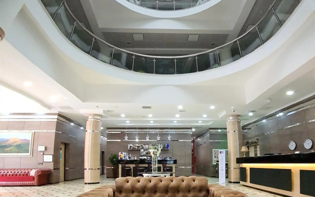 West Shine Hotel
