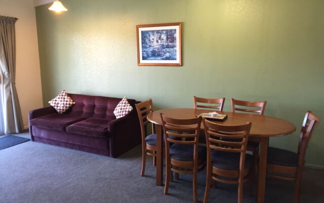Spa Lodge Motel