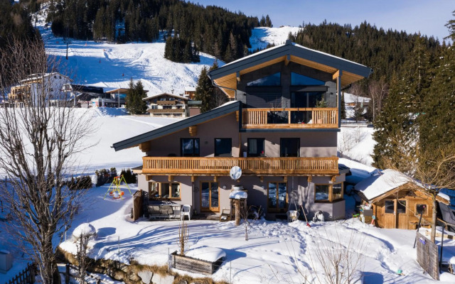 Ski in - Ski out Panoramaferienhaus Breitmoos neben Mittelstation