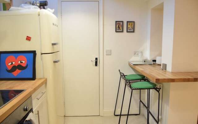 Spacious 1 Bedroom Flat Near King's Cross