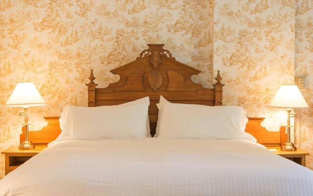 The Little Inn of Bayfield