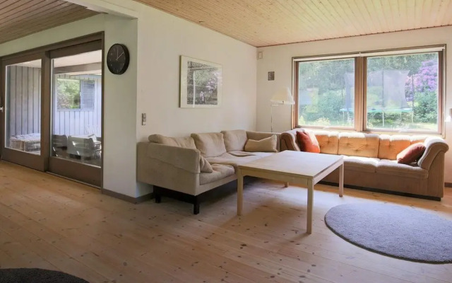 Seaside Retreat in Dronningmolle-by Traum