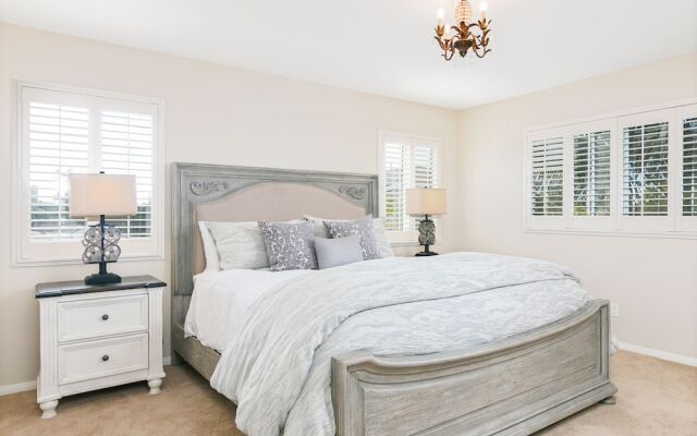 2462 Pierpont Blvd Home